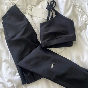 Alo Yoga Set